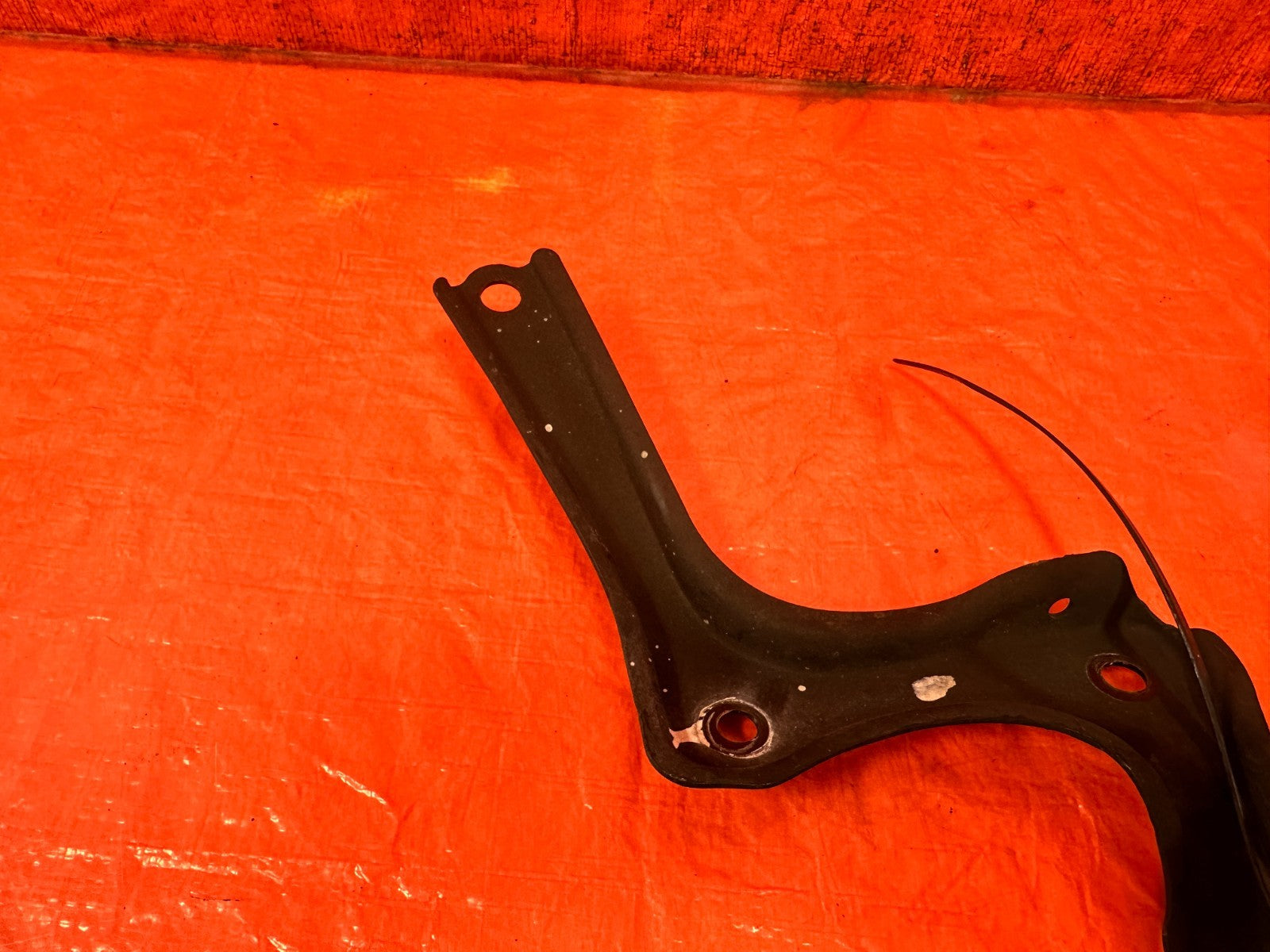 92 96 HONDA PRELUDE   LEFT & RIGHT  STEERING RACK BRACKET   OEM FACTORY #3238
