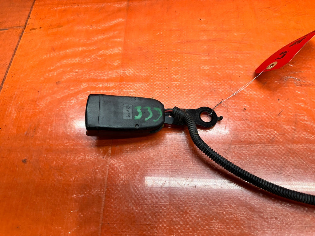 92 95 HONDA CIVIC EX 1.6L   DRIVER LEFT FRONT SEAT BELT BUCKLE CLIP   OEM #3335