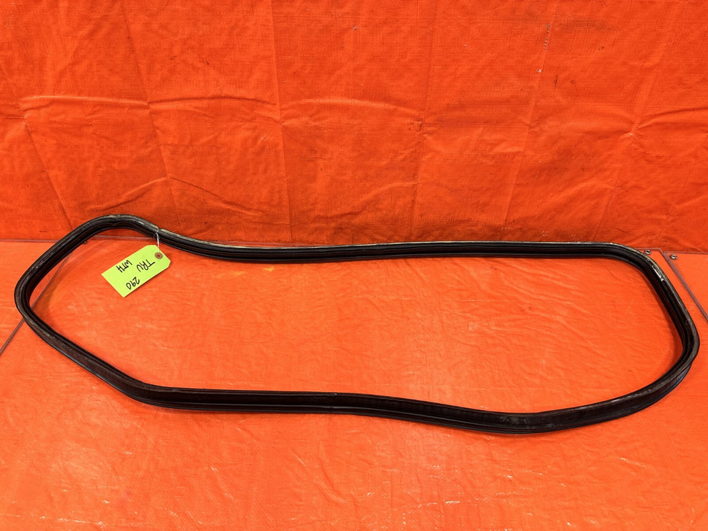 00 09 HONDA S2000   REAR TRUNK WEATHER STRIP GASKET SEAL   OEM FACTORY #29014