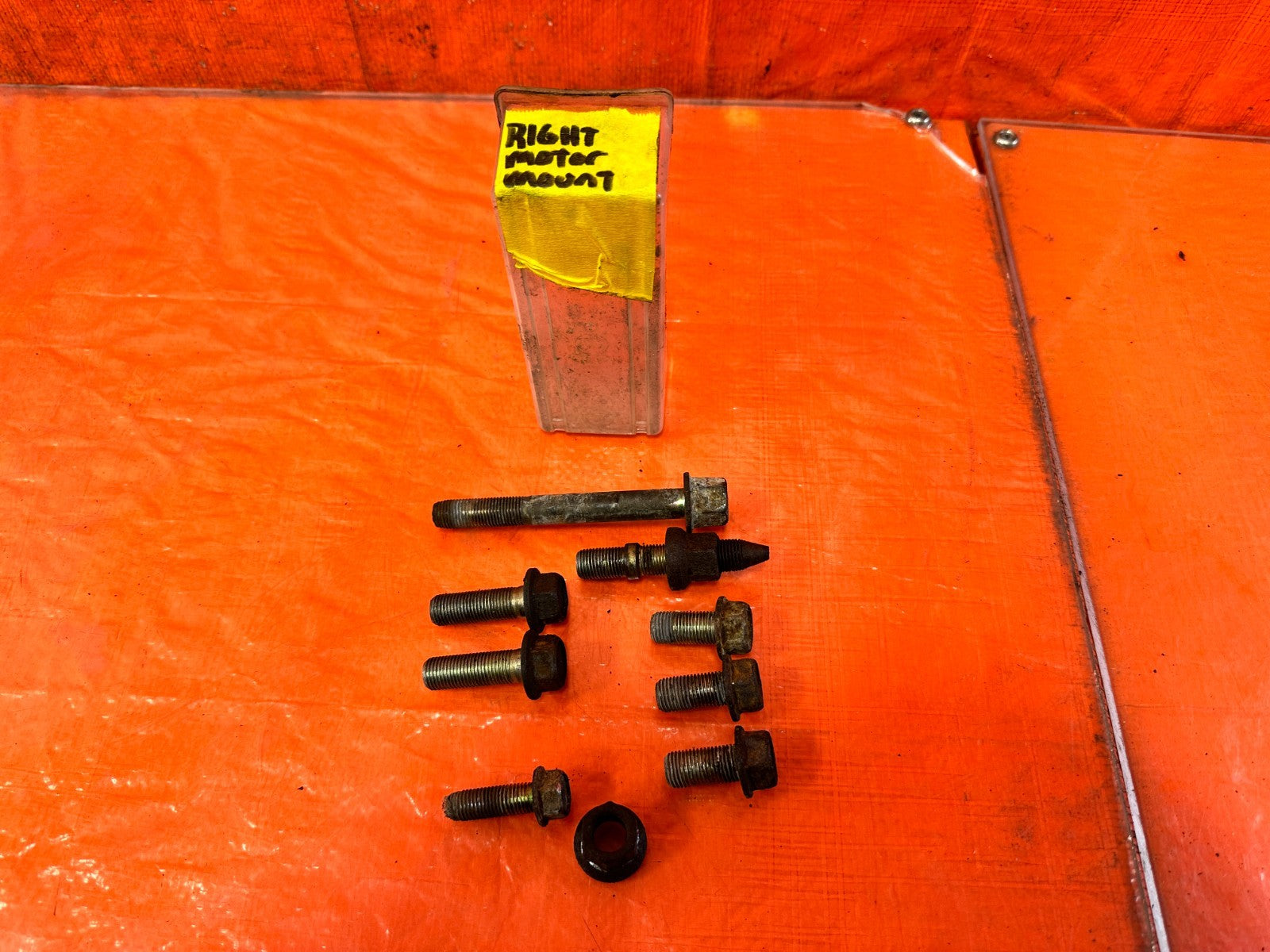 96 00 HONDA CIVIC   D16 RIGHT TRANSMISSION MOUNT AND BRACKET BOLTS OEM #3190