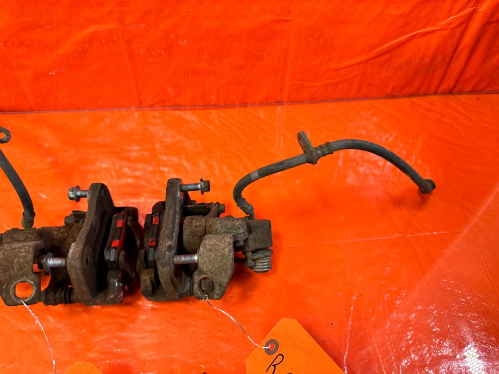 12 15 HONDA CIVIC SI   LEFT AND RIGHT REAR BRAKE CALIPERS   OEM FACTORY #26511