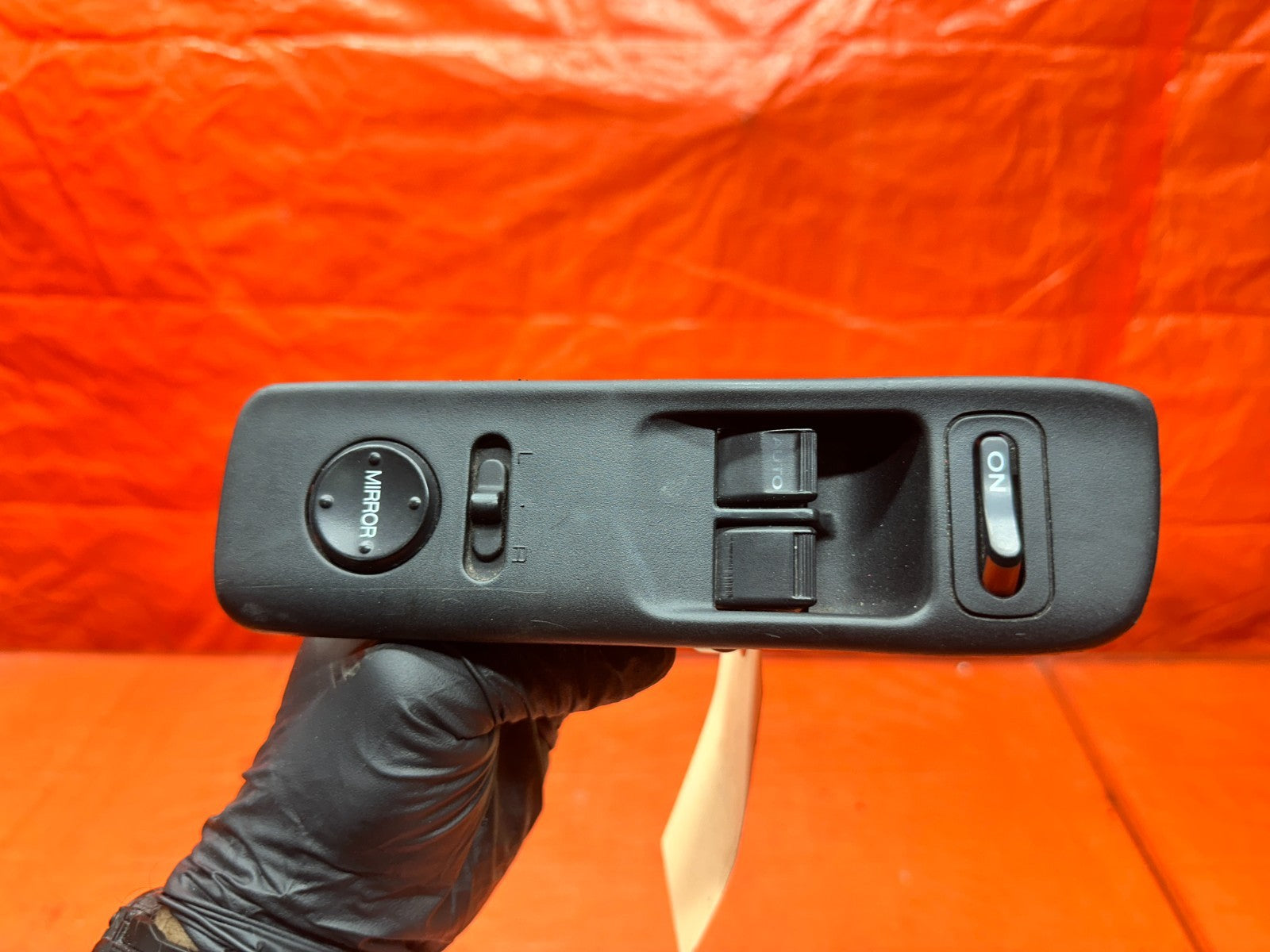 00 03 HONDA S2000 AP1 2.0L LEFT DRIVER MASTER DOOR POWER WINDOW SWITCH OEM 337 16