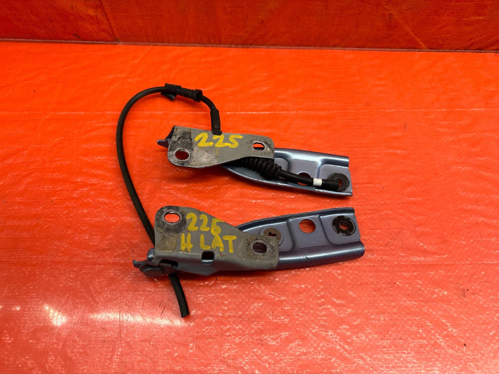 00 09 HONDA S2000   LEFT & RIGHT HOOD HINGES   W/ WIPER LINE   OEM FACTORY #2250