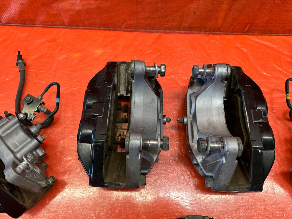 08 15 INFINITI G37 & Q60 SPORT   AKEBONO   BRAKE CALIPERS LEFT & RIGHT   OEM 23217