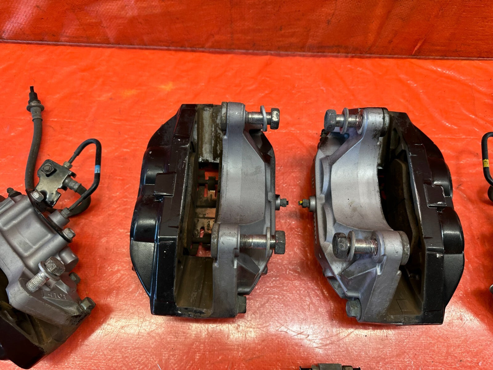 08 15 INFINITI G37 & Q60 SPORT   AKEBONO   BRAKE CALIPERS LEFT & RIGHT   OEM 23217