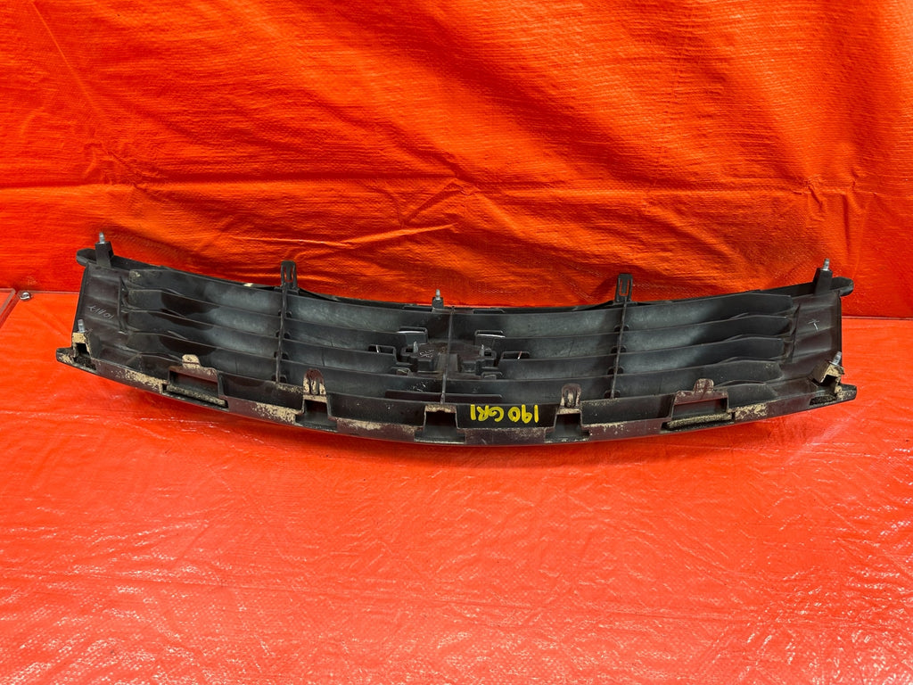 08 15 INFINITI G37 & Q60   2D COUPE   FRONT BUMPER GRILLE   OEM FACTORY #19010
