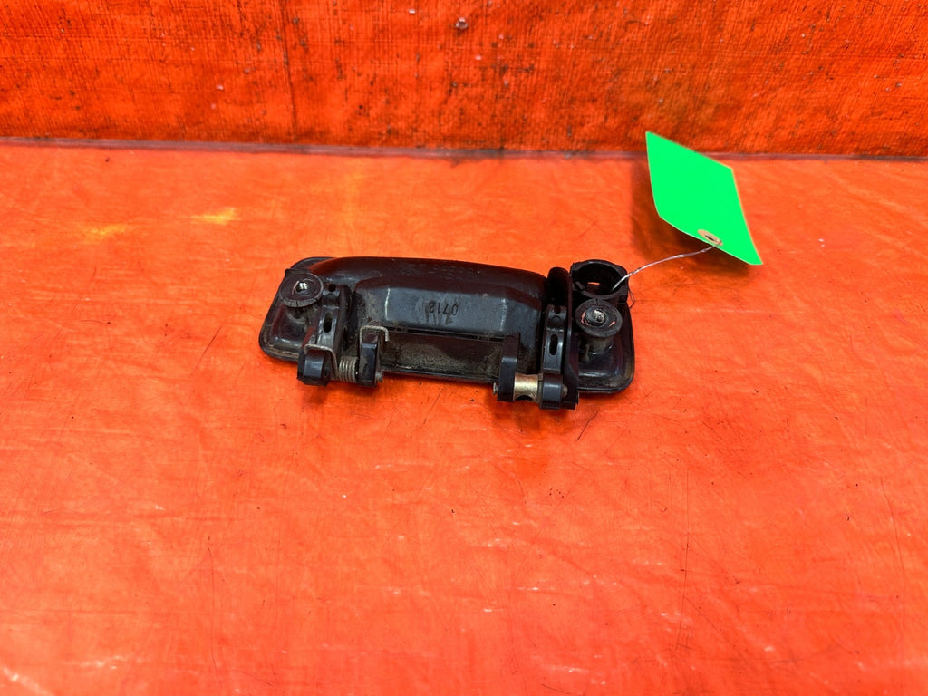 90 91 HONDA CIVIC HATCHBACK   DRIVER LEFT EXTERIOR DOOR HANDLE   OEM #3173