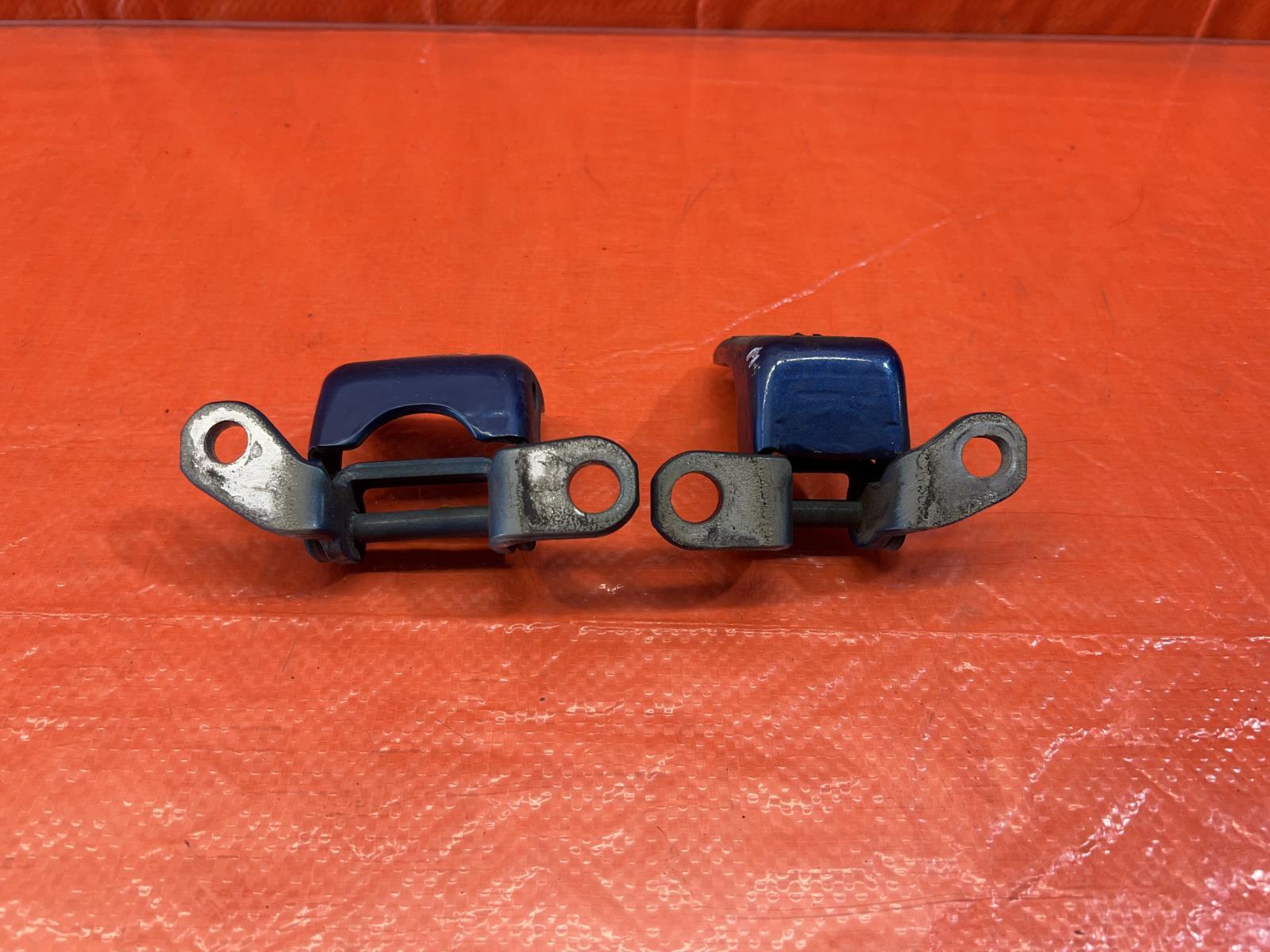 06 11 CIVIC 4D SEDAN   PASSENGER RIGHT REAR DOOR HINGE SET UPPER LOWER   OEM 1518