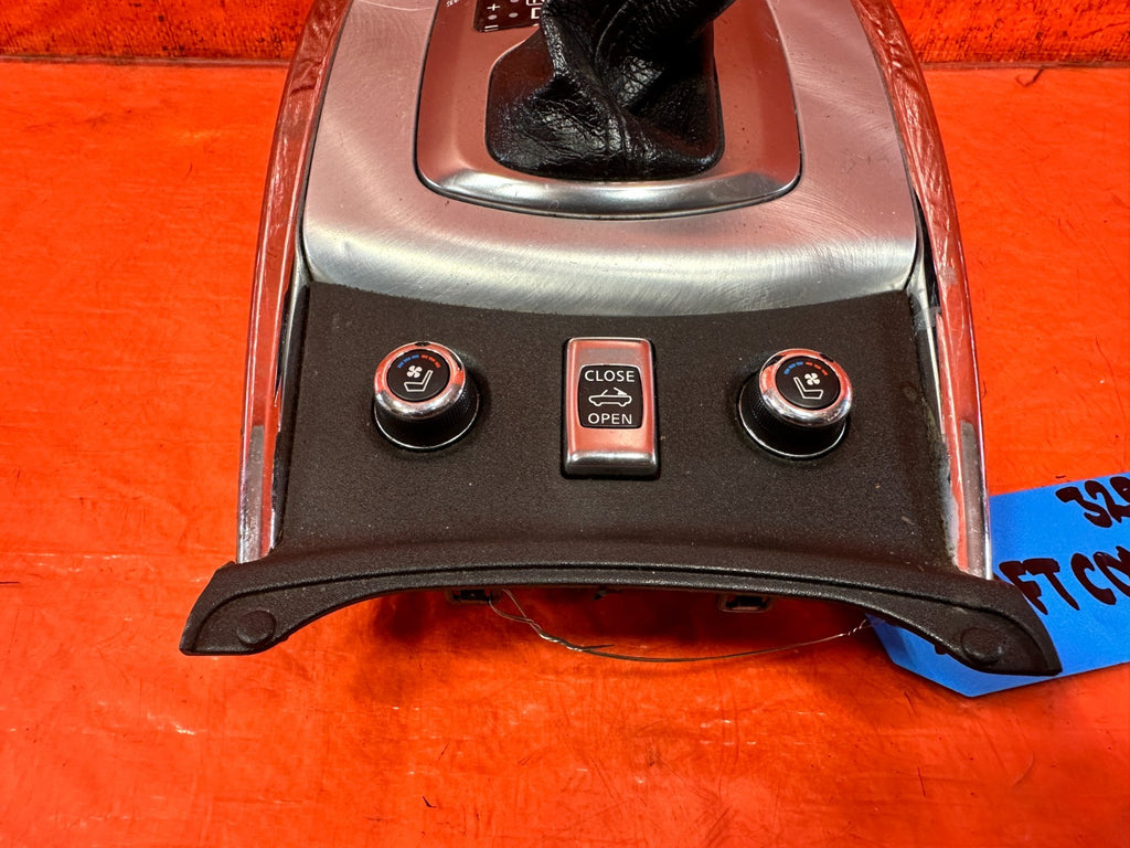 09 13 INFINITI G37 CONVERTIBLE   AUTOMATIC SHIFTER CONSOLE COMPLETE   OEM #3292