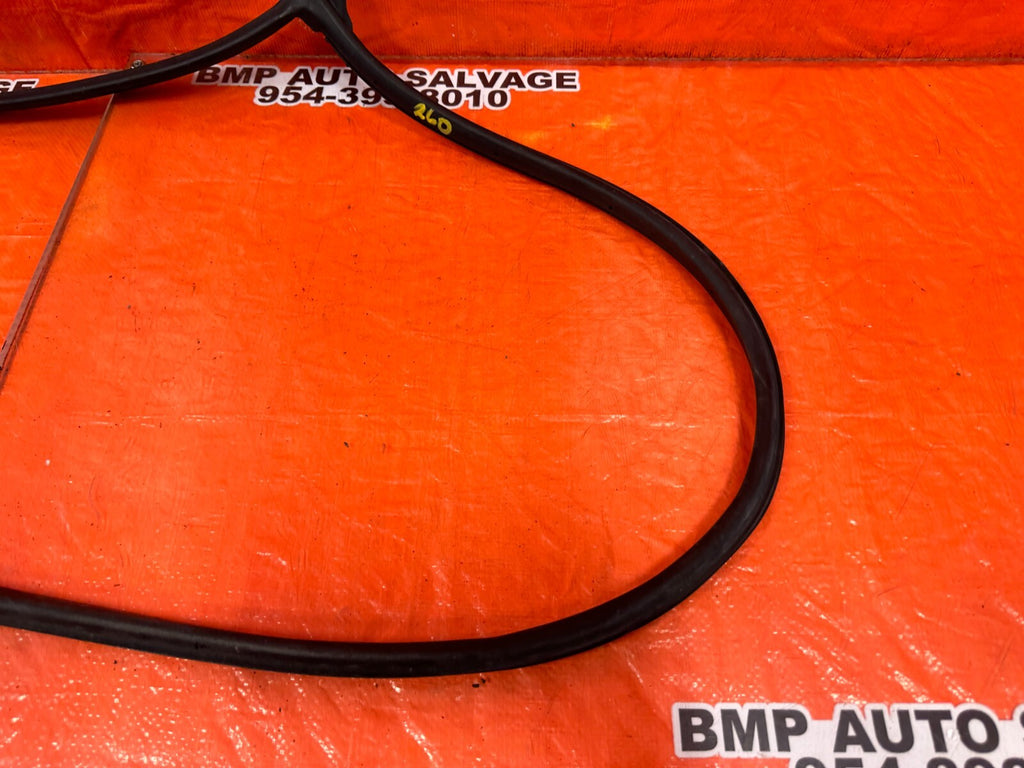 06 11 CIVIC 4D SEDAN   PASSENGER RIGHT FRONT WEATHER STRIP SEAL GASKET OEM #2603