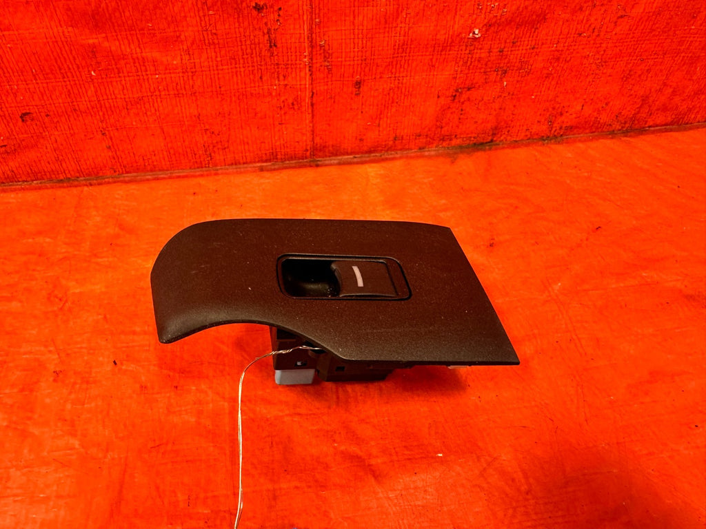 04 08 ACURA TSX   PASSENGER RIGHT REAR WINDOW SWITCH   OEM 3041