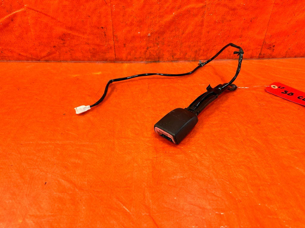 09 15 INFINITI G37 CONVERTIBLE   DRIVER LEFT FRONT SEAT BELT CLIP BUCKLE OEM 3101