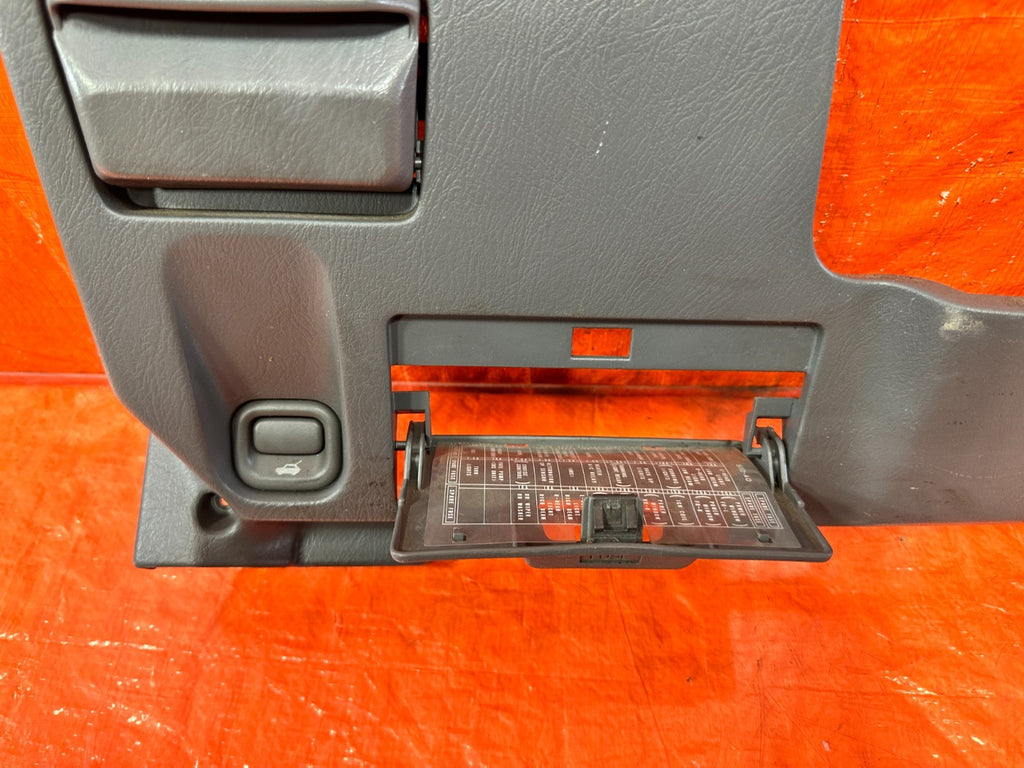 97 01 HONDA CR V CRV   UNDER STEERING COLUMN COVER KNEE TRIM PANEL COVER OEM 3003