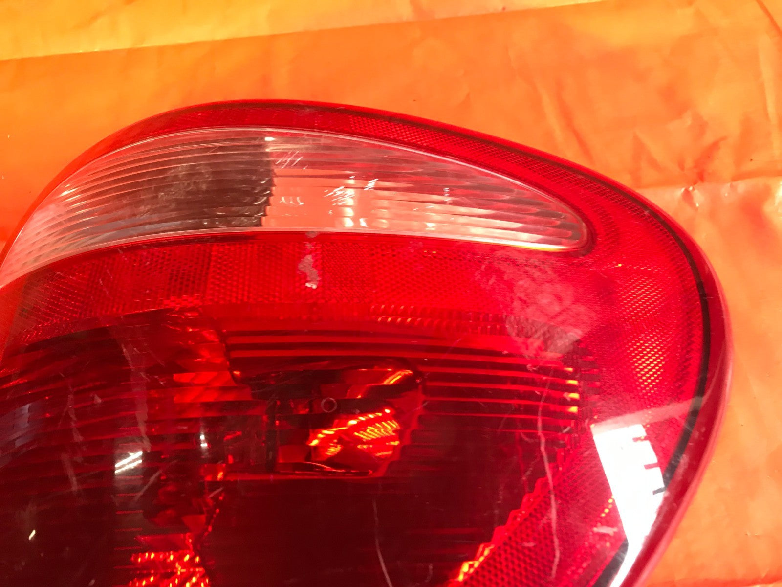 OEM 2003 03 DODGER CARAVAN PASSENGER RIGHT TAIL LIGHT LAMP R RH4