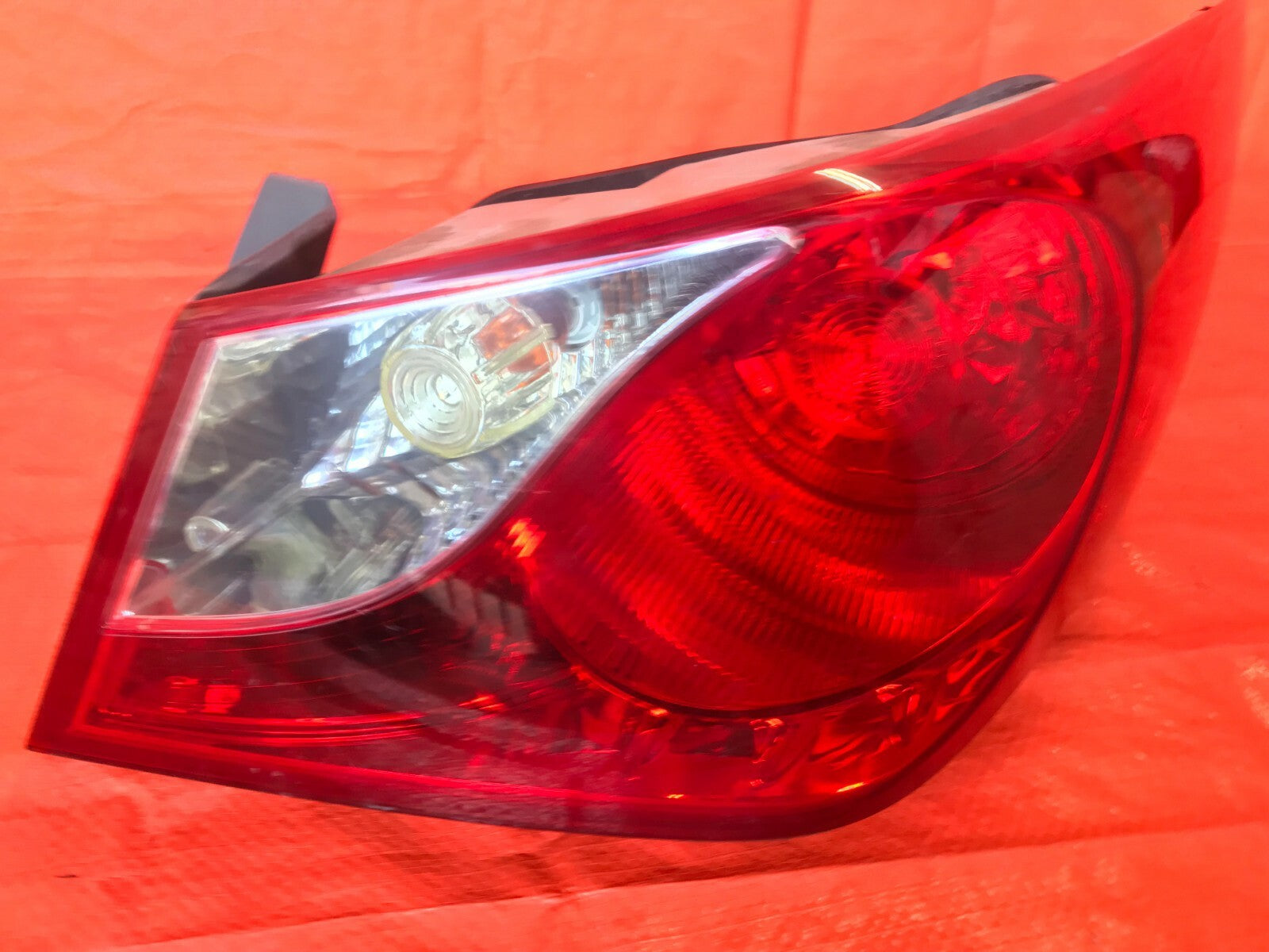 OEM 2012 2013 2014 HYUNDAI SONATA PASSENGER RIGHT OUTER TAIL LIGHT LAMP  .4