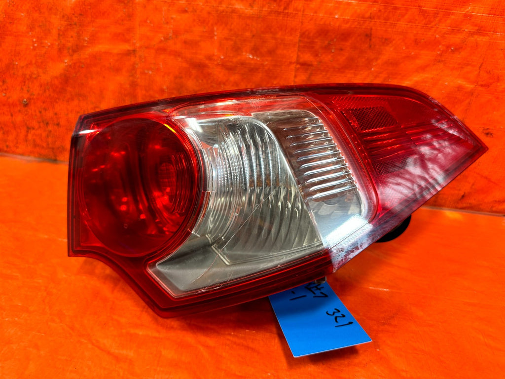 09 10 ACURA TSX   PASSENGER RIGHT TAIL LIGHT TAIL LAMP OUTER QUARTER PANEL OEM2