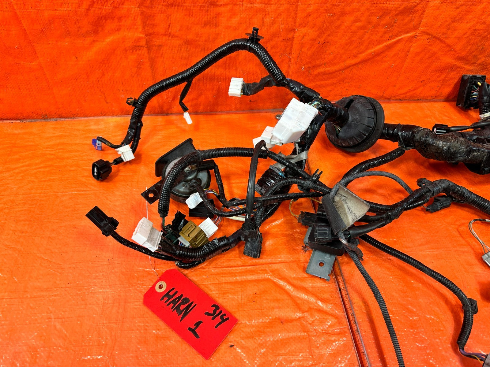 2016 16 INFINITI Q50   ADAPTIVE STEERING   ENGINE BAY UNDER HOOD HARNESS LOOM14