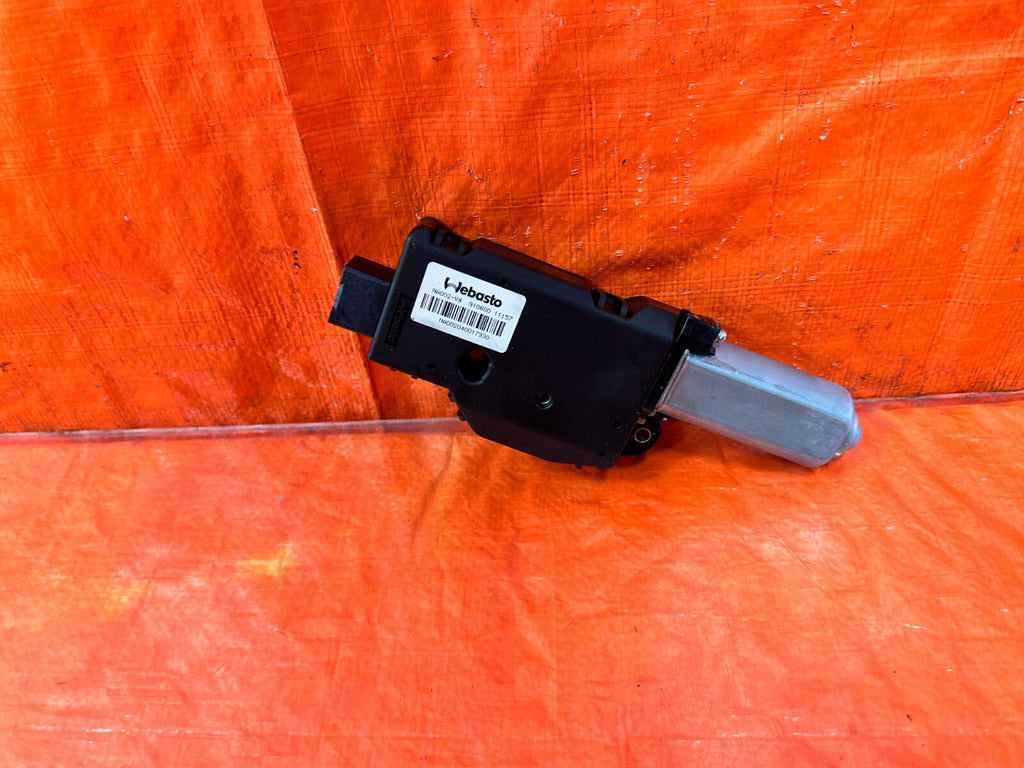 14 20 INFINITI Q50   SUNROOF MOONROOF SLIDING ROOF   MOTOR   OEM FACTORY OE #2963