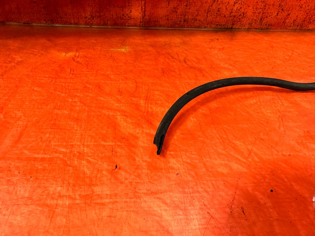 09 14 ACURA TSX   WINDSHIELD WIPER COWL TRIM PLASTIC BEZEL   OEM FACTORY #32112