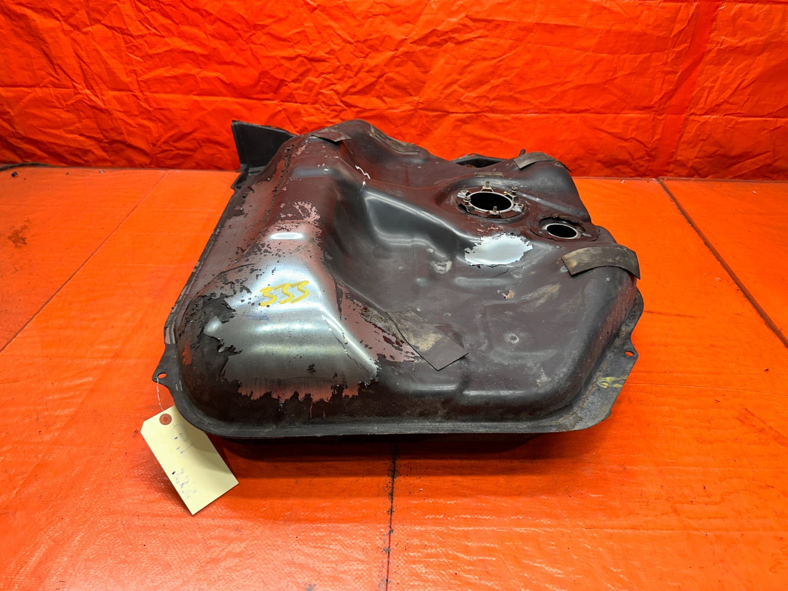 92 95 HONDA CIVIC EX 1.6L 2D COUPE   UNDERBODY FUEL GAS TANK CELL   OEM #3336