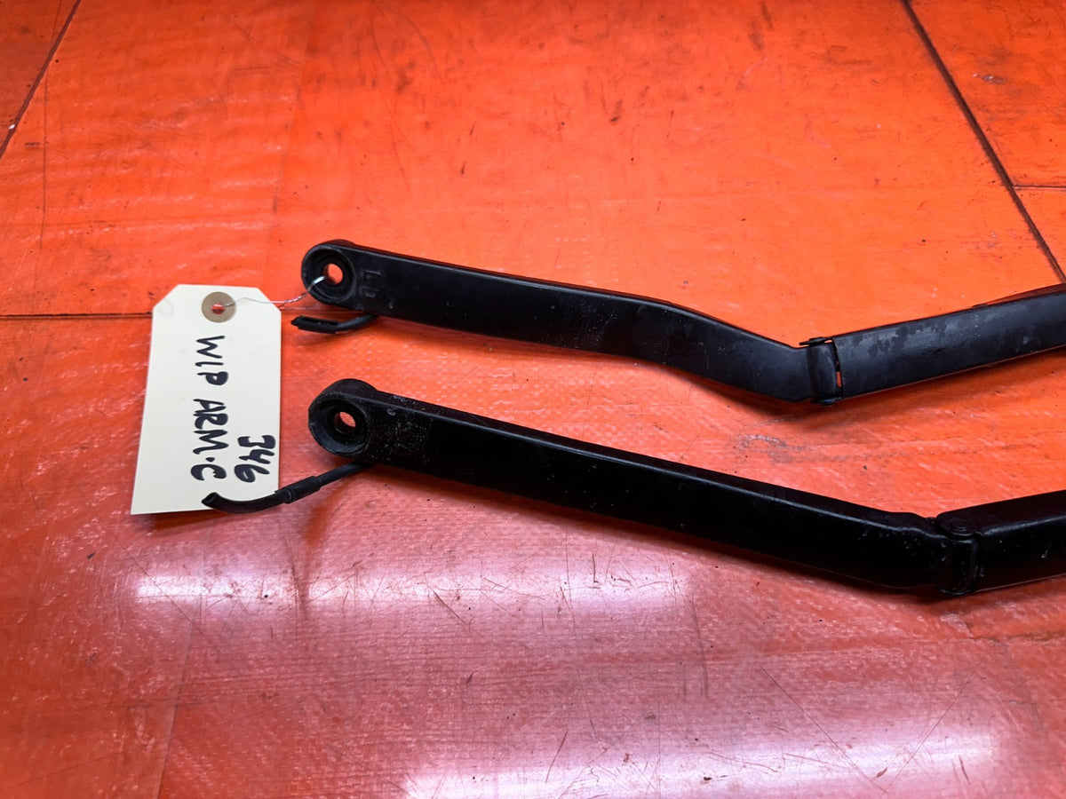 03-08 NISSAN 350Z FRONT WINDSHIELD WIPER ARMS PAIR DRIVER PASSENGER OEM #3466