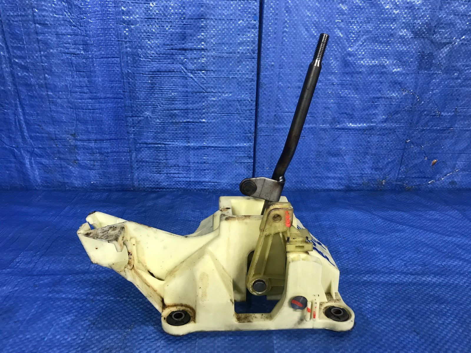 OEM 2002 02 HONDA CIVIC LX 4D SEDAN M/T   5 SPEED MANUAL SHIFTER BOX0