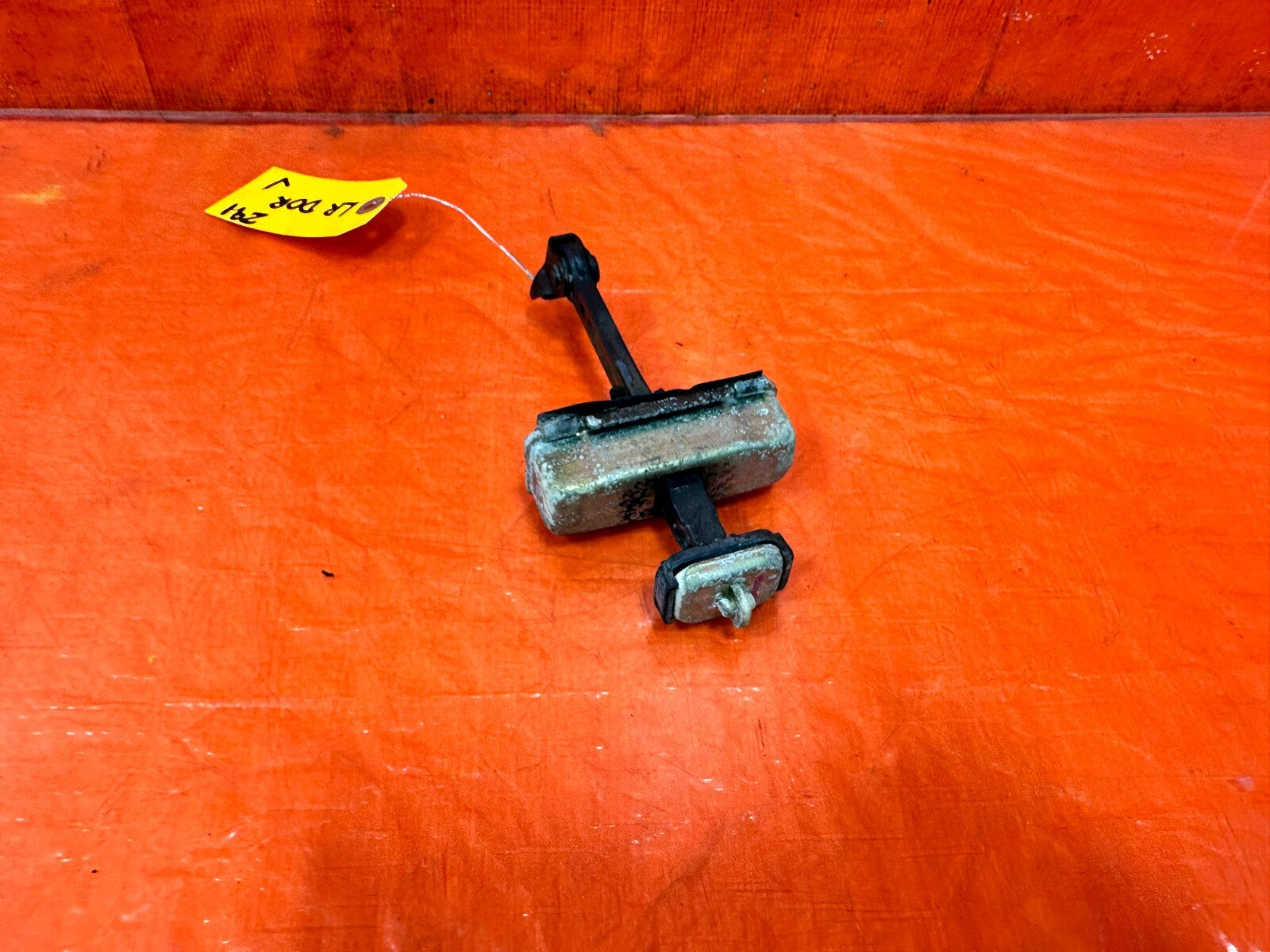 04 08 ACURA TSX   DRIVER LEFT REAR DOOR CHECKER HINGE ARM STOPPER   OEM #2912