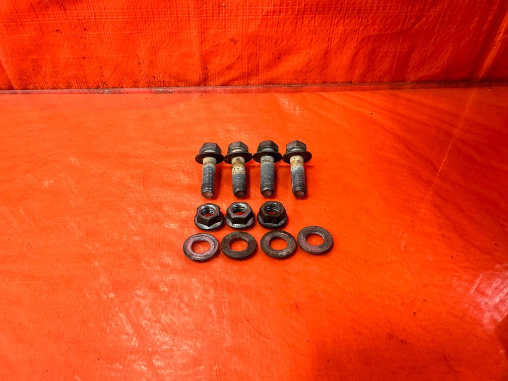 17 20 INFINITI Q60   TURBO TURBOCHARGER MANIFOLD PIPE BOLTS   OEM #2895