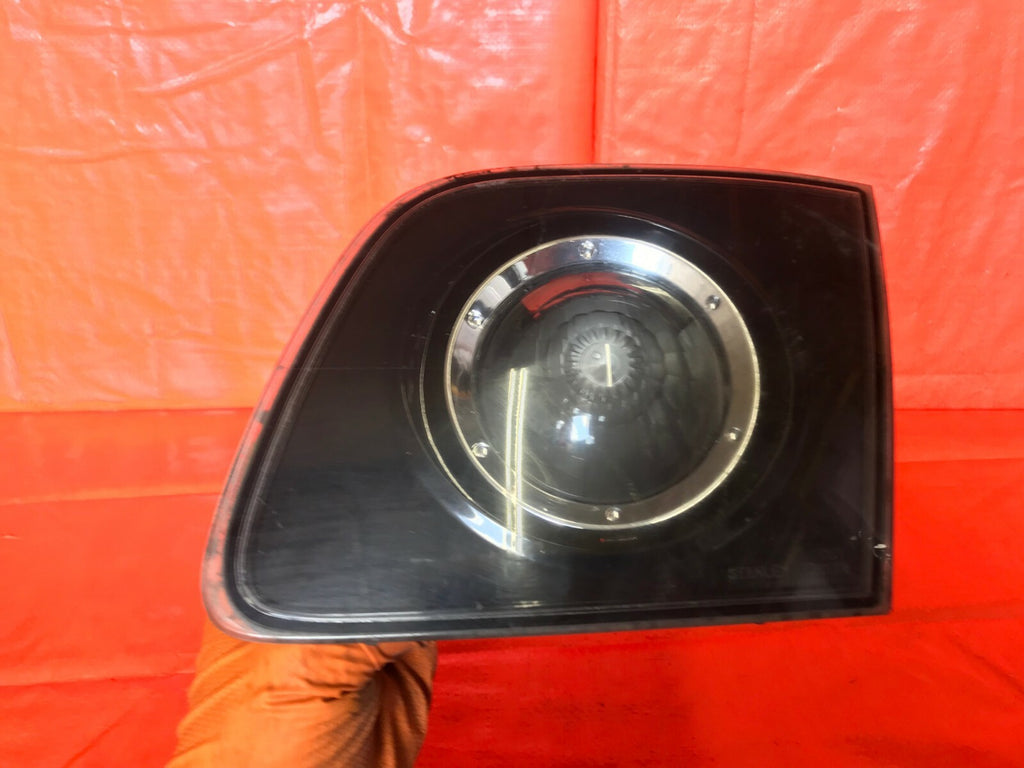 OEM 2004 2005 2006 MAZDA 3   SEDAN   PASSENGER RIGHT OUTER TAIL LIGHT LAMP P27752