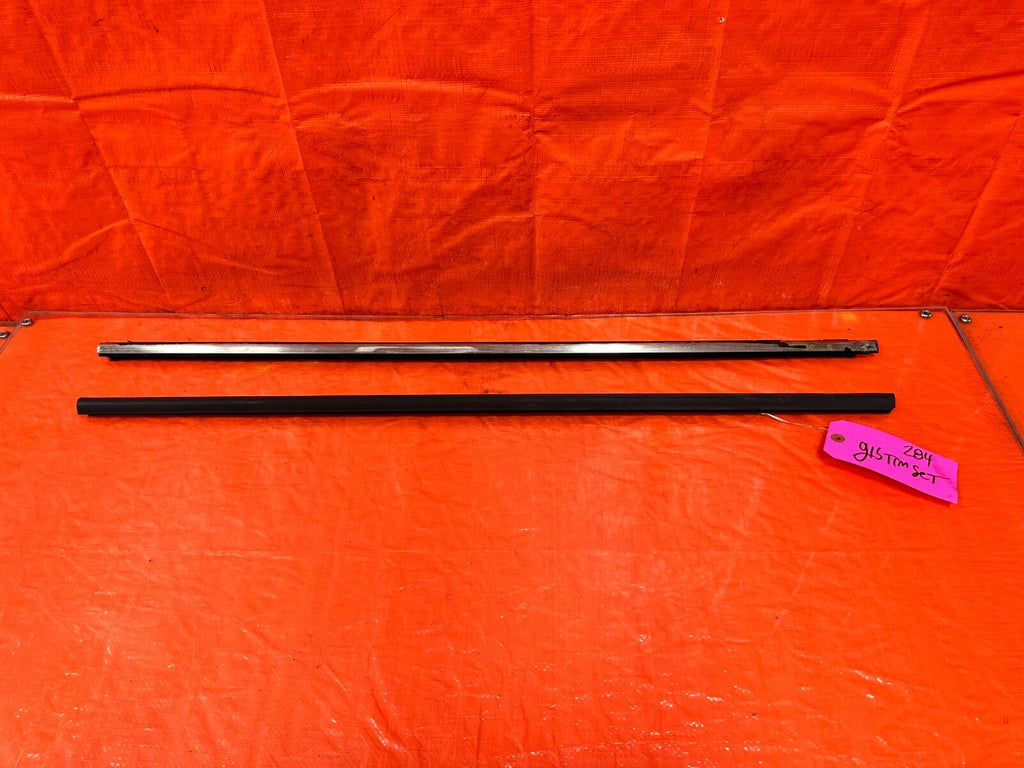 96 00 HONDA CIVIC COUPE HATCH EXTERIOR DOOR WINDOW GLASS TRIM SET LEFT RIGHT 2840