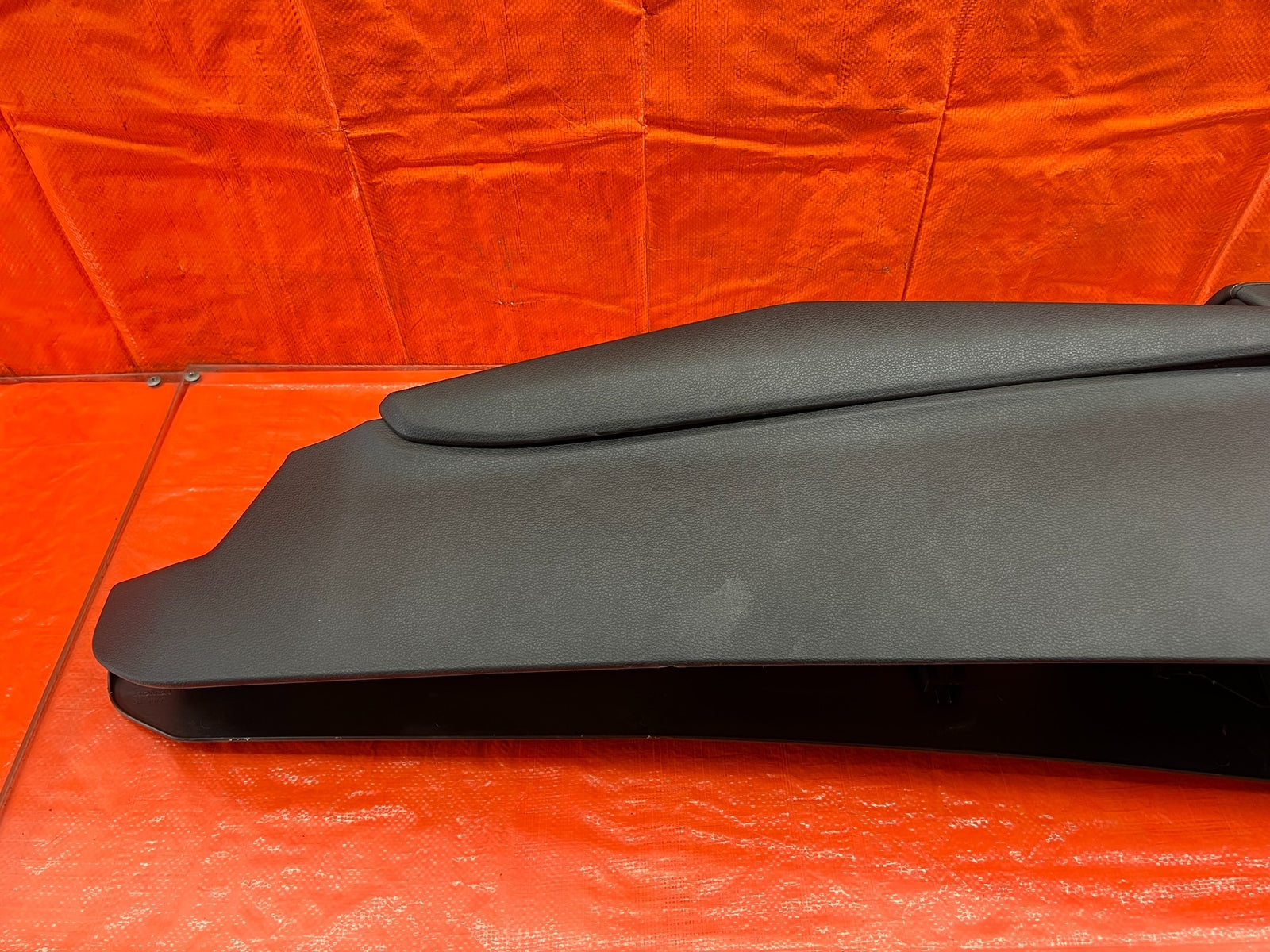 18 21 HONDA ACCORD SPORT   ARM REST / CENTER CONSOLE STORAGE COMPARTMENT OEM 18410