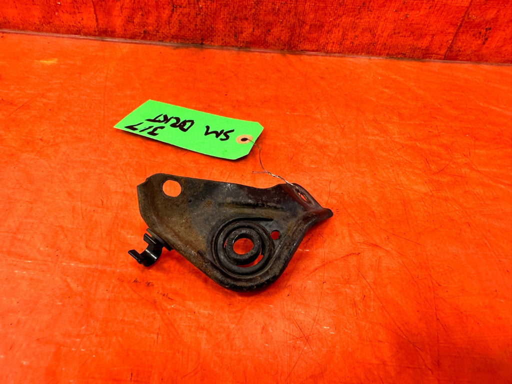 90 91 HONDA CIVIC HATCHBACK   RADIATOR MOUNTING BRACKET   OEM 3171