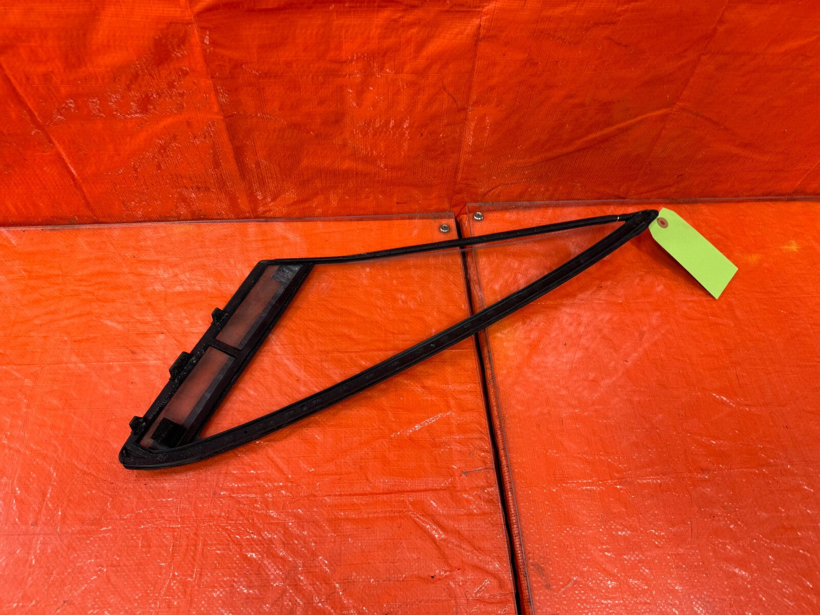 93 97 HONDA DEL SOL   DRIVER LEFT FRONT   DOOR VENT GLASS   OEM FACTORY #2945