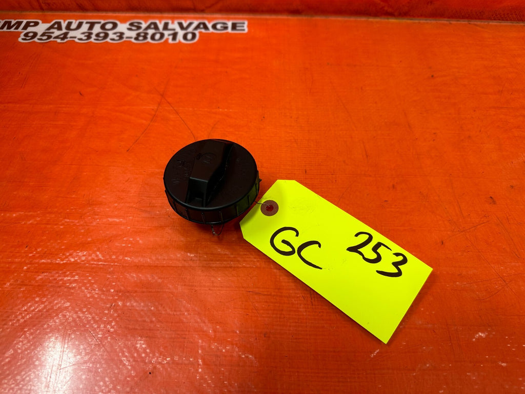 HONDA GAS CAP   92 00 HONDA CIVIC   93 97 DEL SOL   94 01 INTEGRA   97 01 CR V0