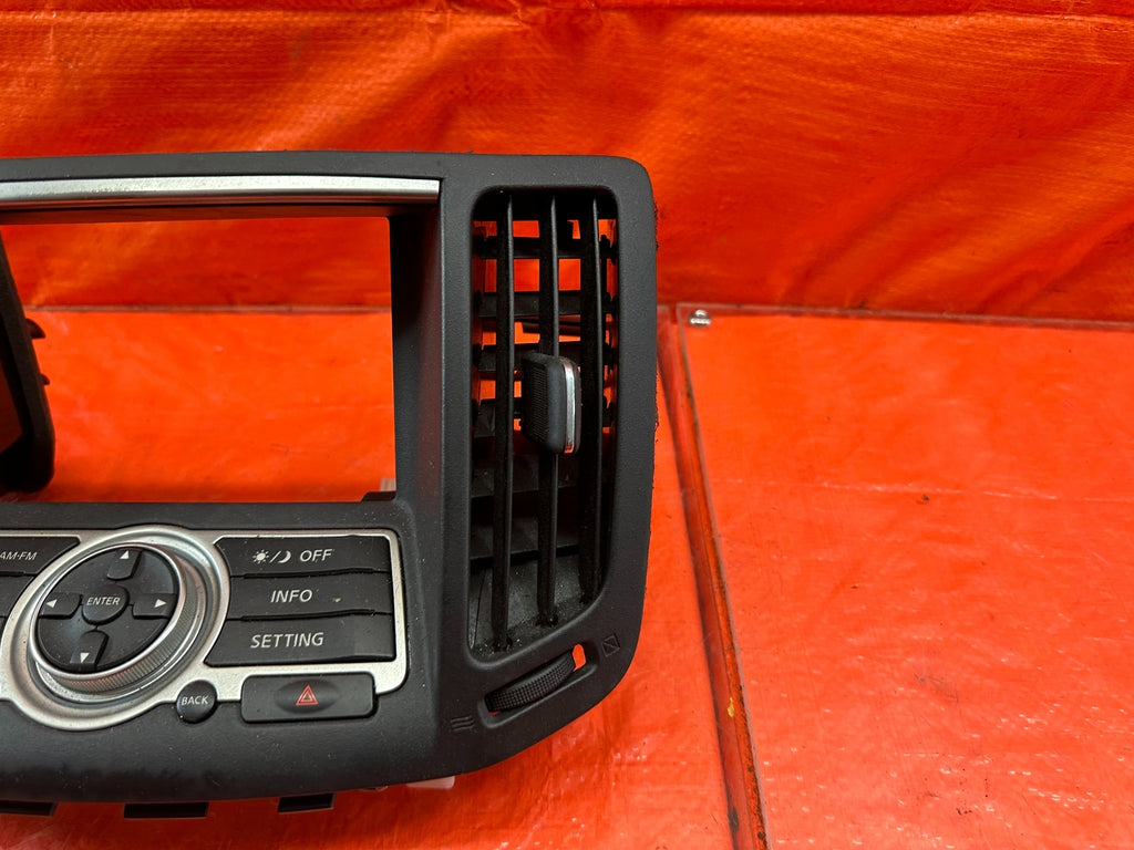 08 15 INFINITI G37 & Q60    2D COUPE   RADIO STEREO CONTROL BEZEL   NON NAVI 2074