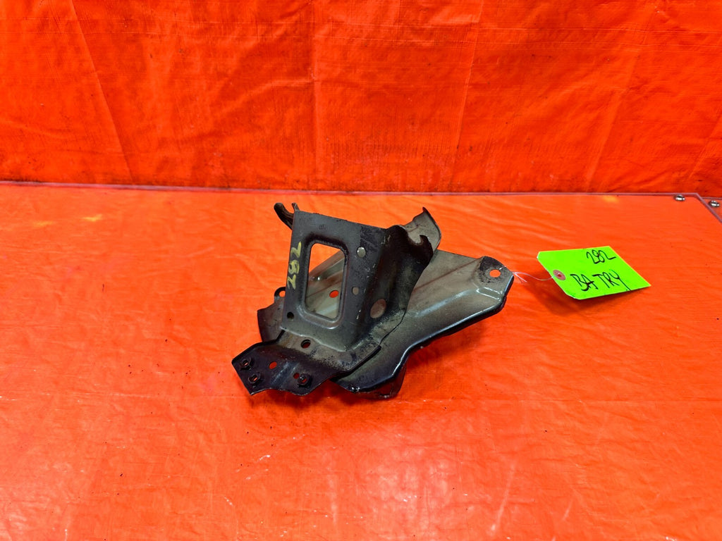 06 11 HONDA CIVIC   BATTERY TRAY   OEM OE #2823