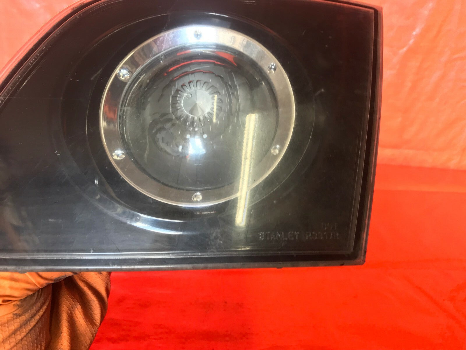 OEM 2004 2005 2006 MAZDA 3   SEDAN   PASSENGER RIGHT OUTER TAIL LIGHT LAMP P27754