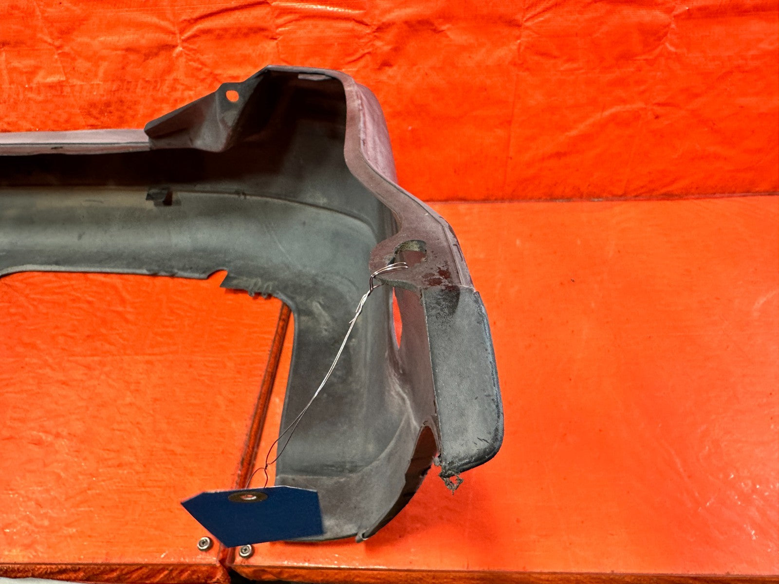 97 01 HONDA CR V CRV   REAR BUMPER COVER   OEM FACOTRY OE #3012