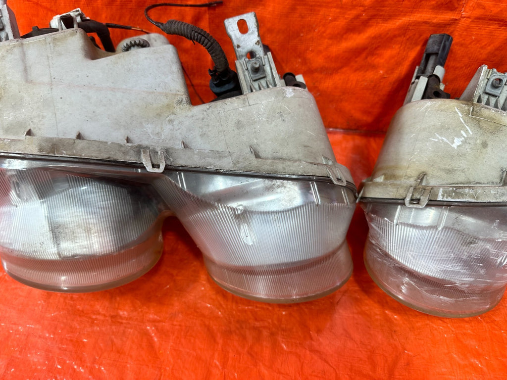 98 01 ACURA INTEGRA   HEADLIGHT HEADLAMP SET   HEADLIGHTS LEFT RIGHT OE OEM #11913