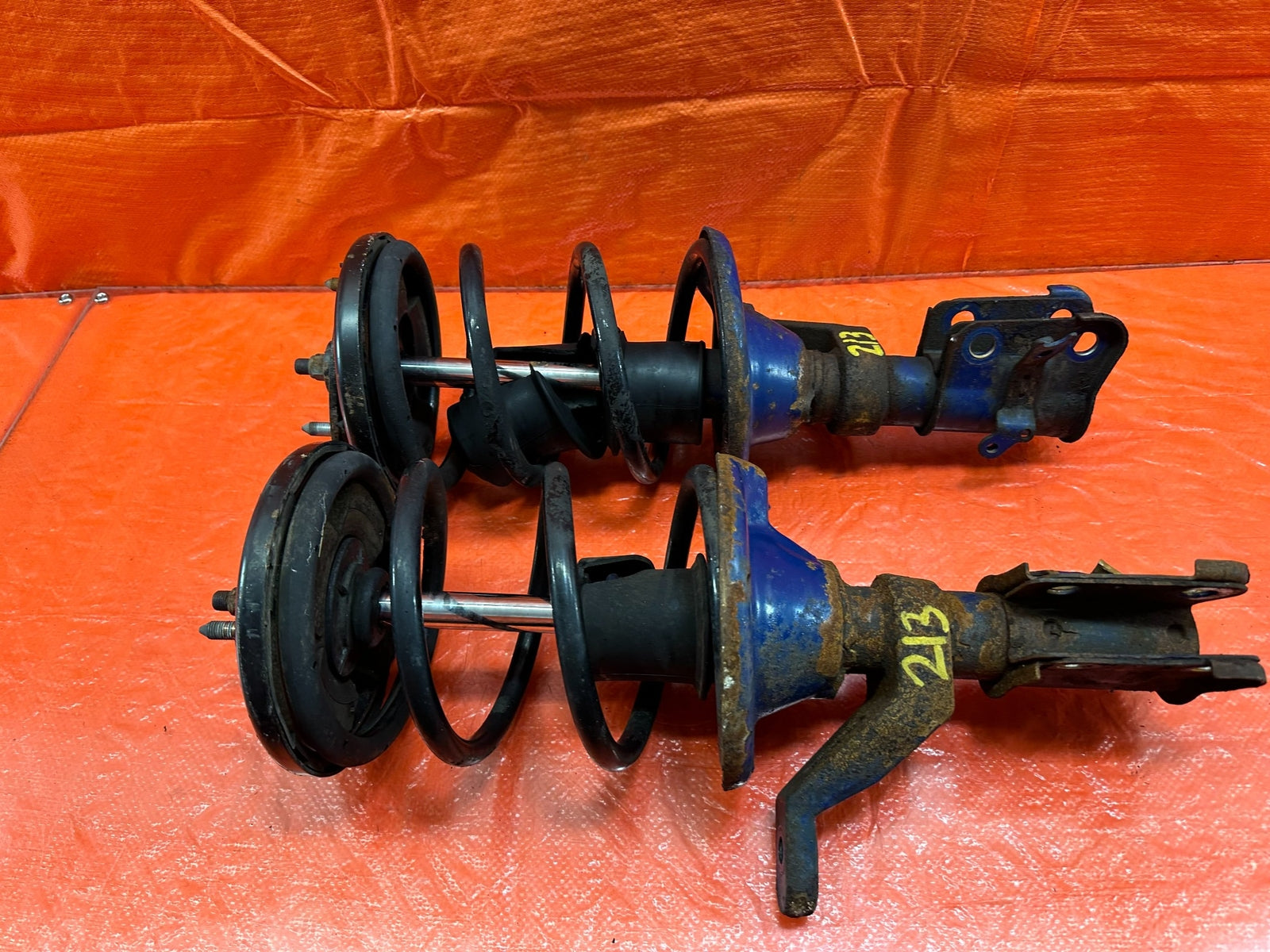 02 05 HONDA CIVIC SI EP3 HATCH   FRONT SHOCKS & SPRINGS LEFT & RIGHT FACTORY 2137