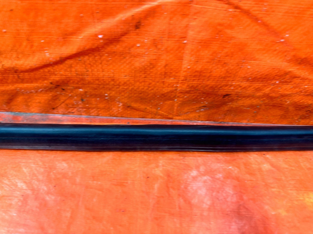 02 05 HONDA CIVIC SI EP3   CHASSIS TO DOOR OPEN TRIM WEATHER STRIP RIGHT OEM 3063