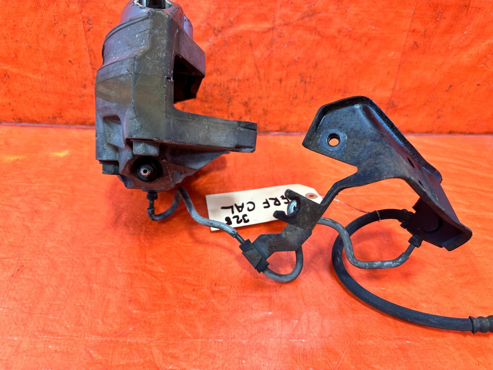 08 15 G37 Q60 14 23 Q50 SPORT   AKEBONO   PASSENGER RIGHT FRONT CALIPER OEM 3284