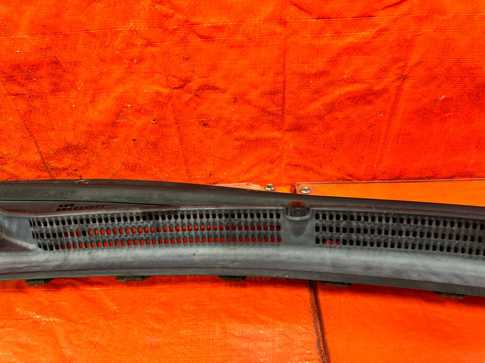 13 16 HYUNDAI GENESIS 2D COUPE   WINDSHIELD WIPER COWL   86150 2M000   OEM #32512