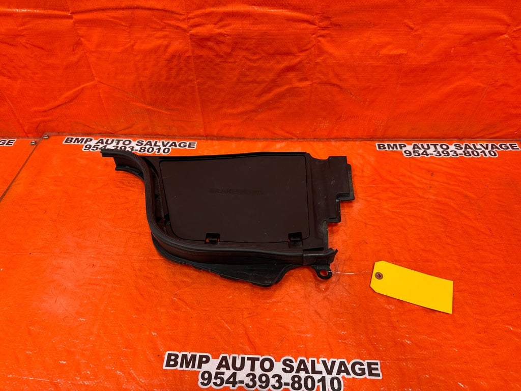 08 15 INFINITI G37 COUPE & CONVERTIBLE   BRAKE FLUID COVER PLASTIC TRIM OEM 2480