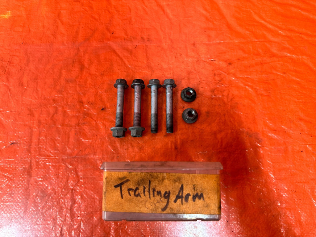 16 24 INFINITI Q50   3.0L   TRAILING ARM BOLTS   OEM #3140