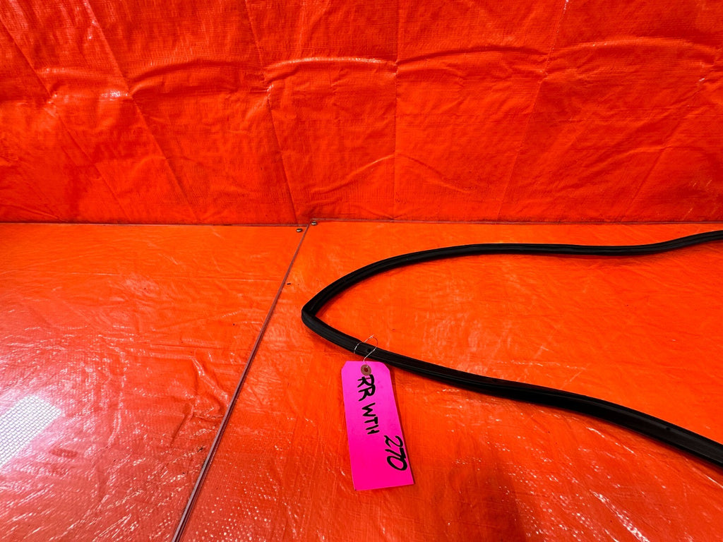 06 11 CIVIC 4D SEDAN   PASSENGER RIGHT REAR WEATHER STRIP SEAL GASKET OEM #2702