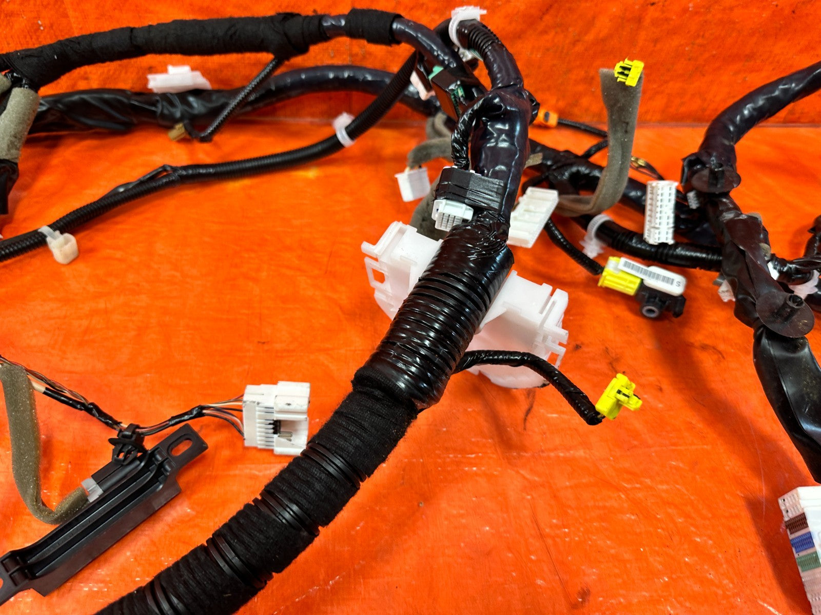 16 18 INFINITI Q50 SPORT & RED SPORT RIGHT INTERIOR WIRE HARNESS WIRING LOOM 3148