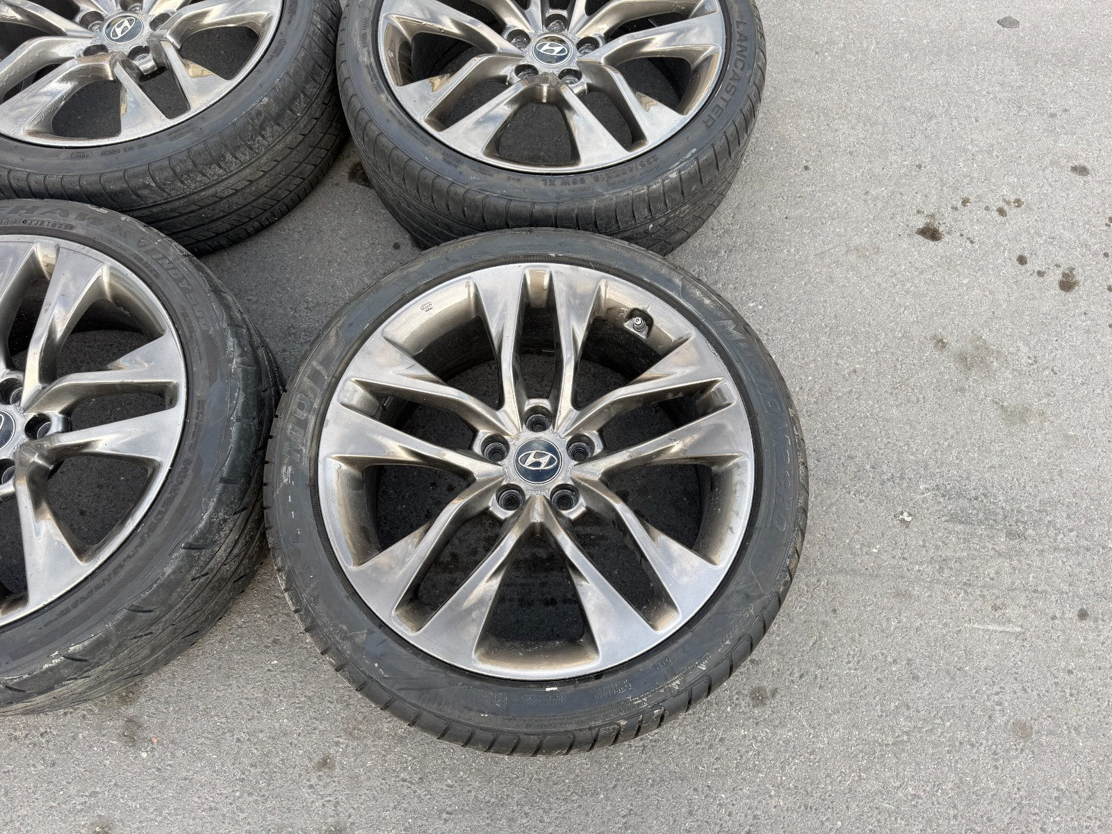 13 16 HYUNDAI GENESIS COUPE   19 INCH R SPEC WHEELS W TIRES   FRONT REAR OEM 2992