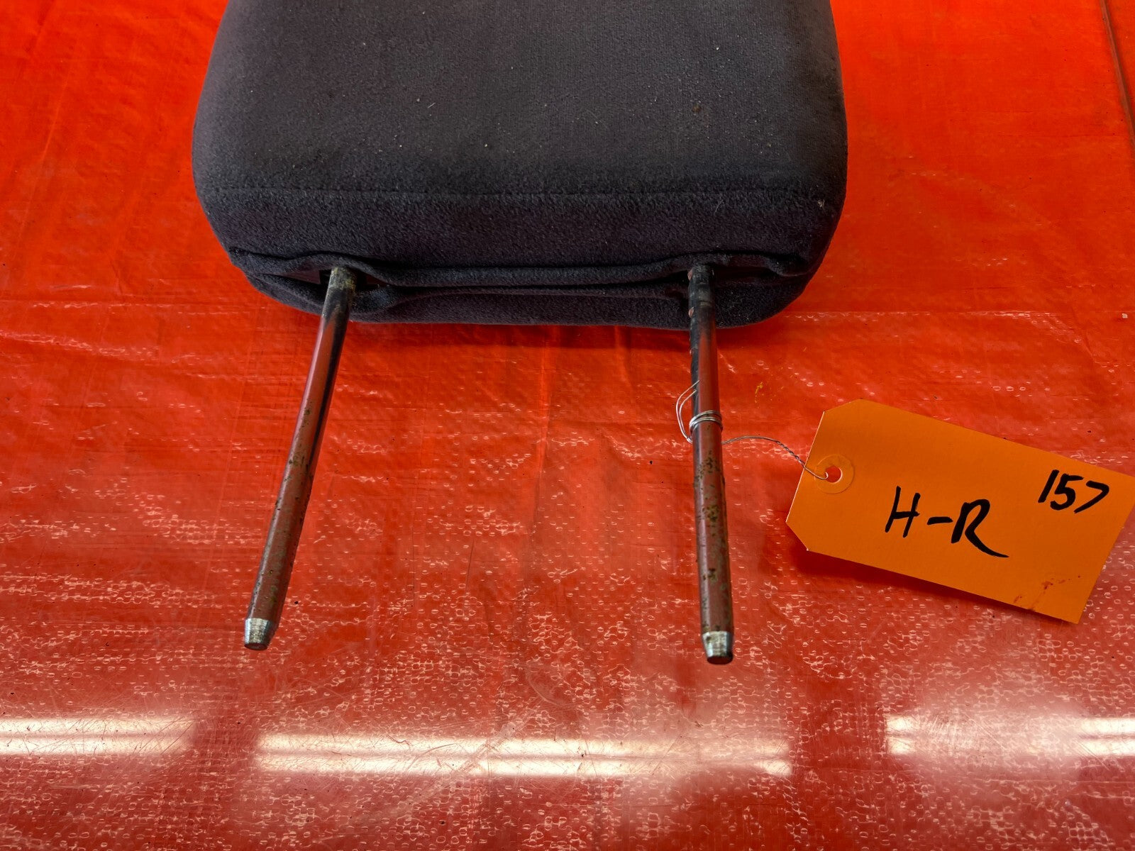 90 91 HONDA CRX   FRONT SEAT HEAD REST   LEFT OR RIGHT   OEM FACTORY #157 15