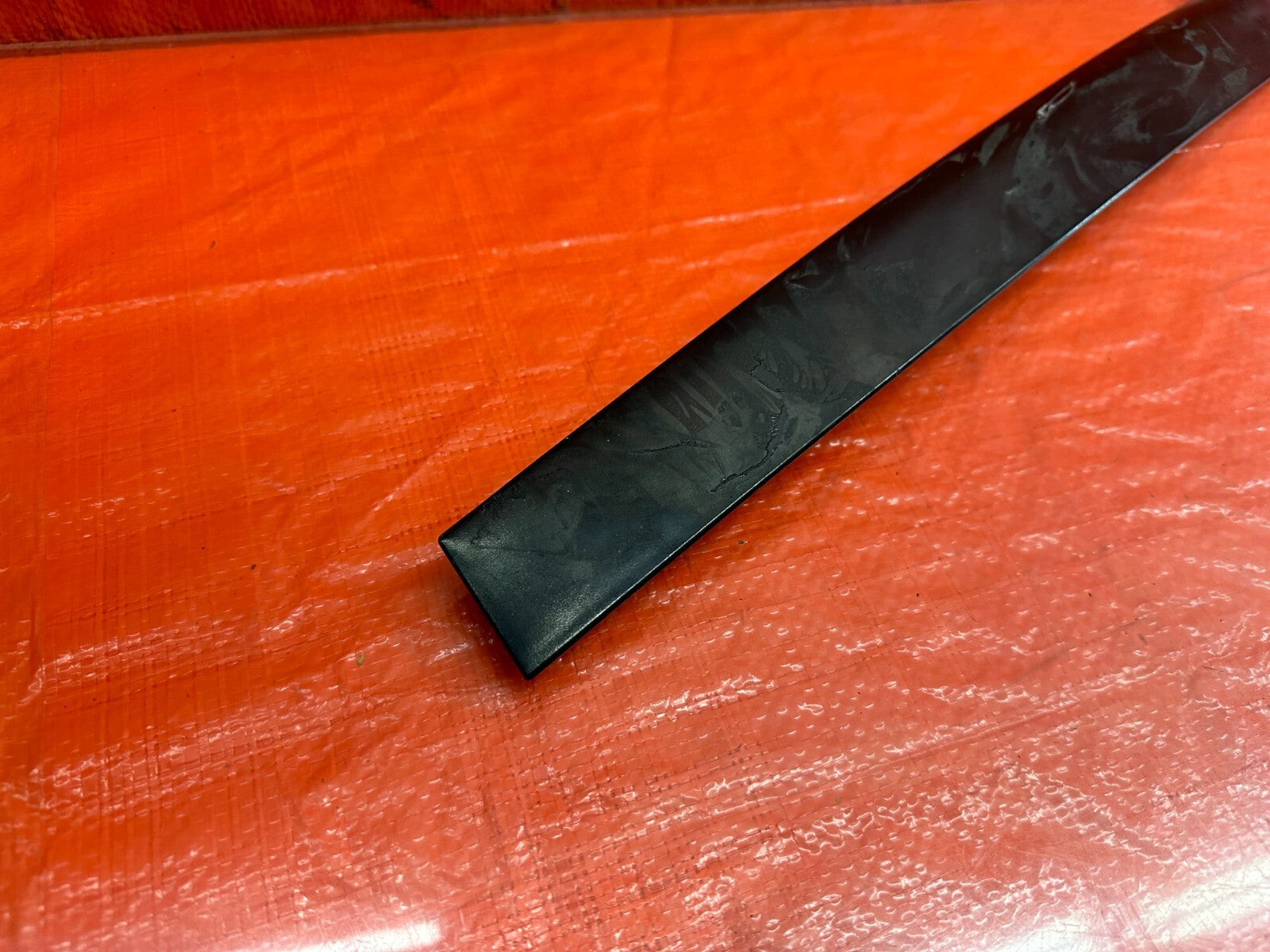 96 00 HONDA CIVIC COUPE & HATCH PASSENGER RIGHT DOOR SASH TRIM MOLDING STRIP 2211